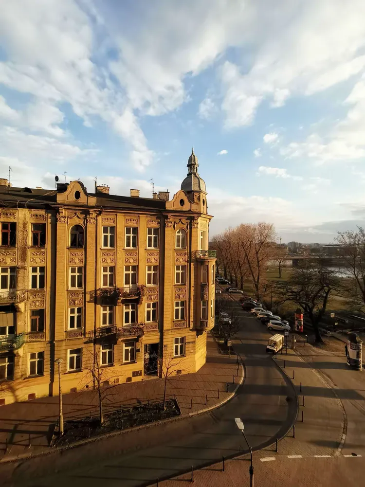 英超赛程吃紧；萨克拉门托国王今夜扳平良机；更衣室稳定；细节决定成败的简单介绍